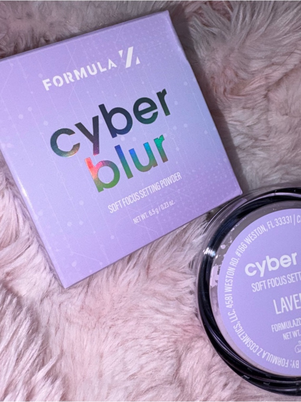 Formula Z Cyber Blur Soft Focus Setting Powder in Lavender, Only Out for Pics!